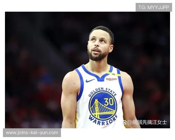 勇士第三节发力，库里率队掀起反攻浪潮